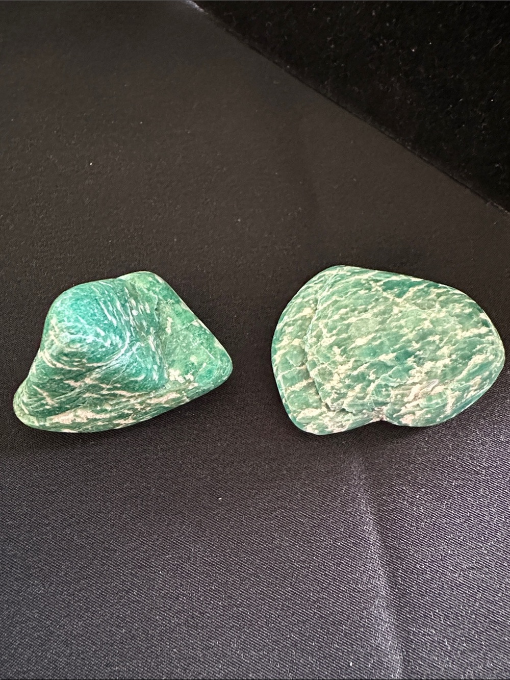 Amazonite NWOT tumbled mineral piece. Measure up to appx. 1-1/2”. Price per item